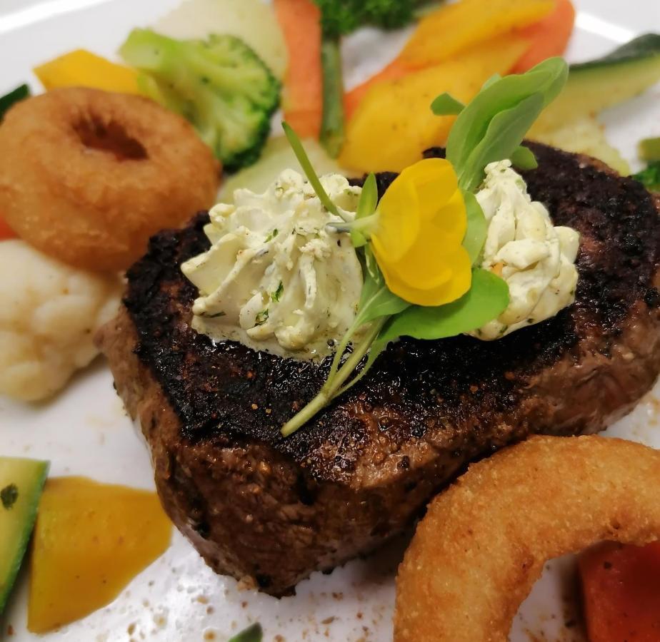 Hotel Steakhouse Fieg Fuschl am See Exterior foto